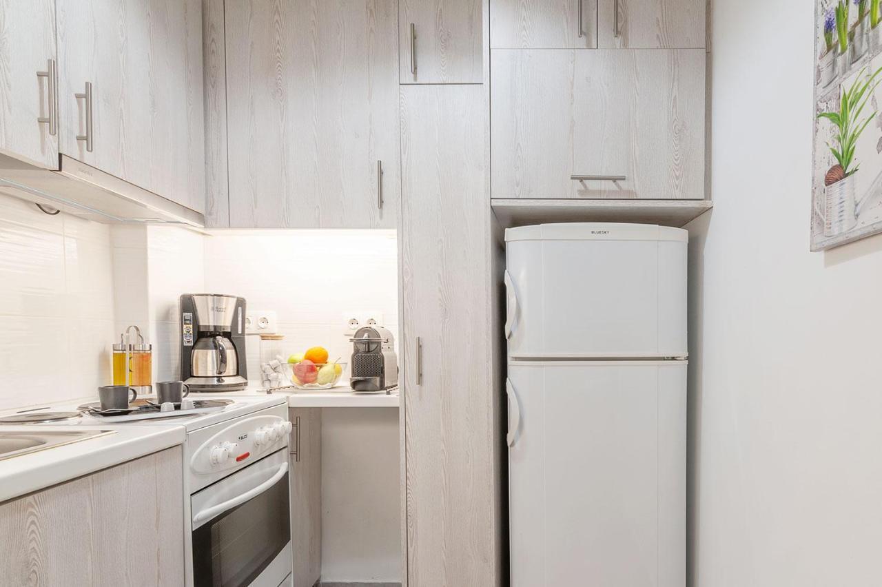 Aegle By Heloni Apartments Athena Bagian luar foto